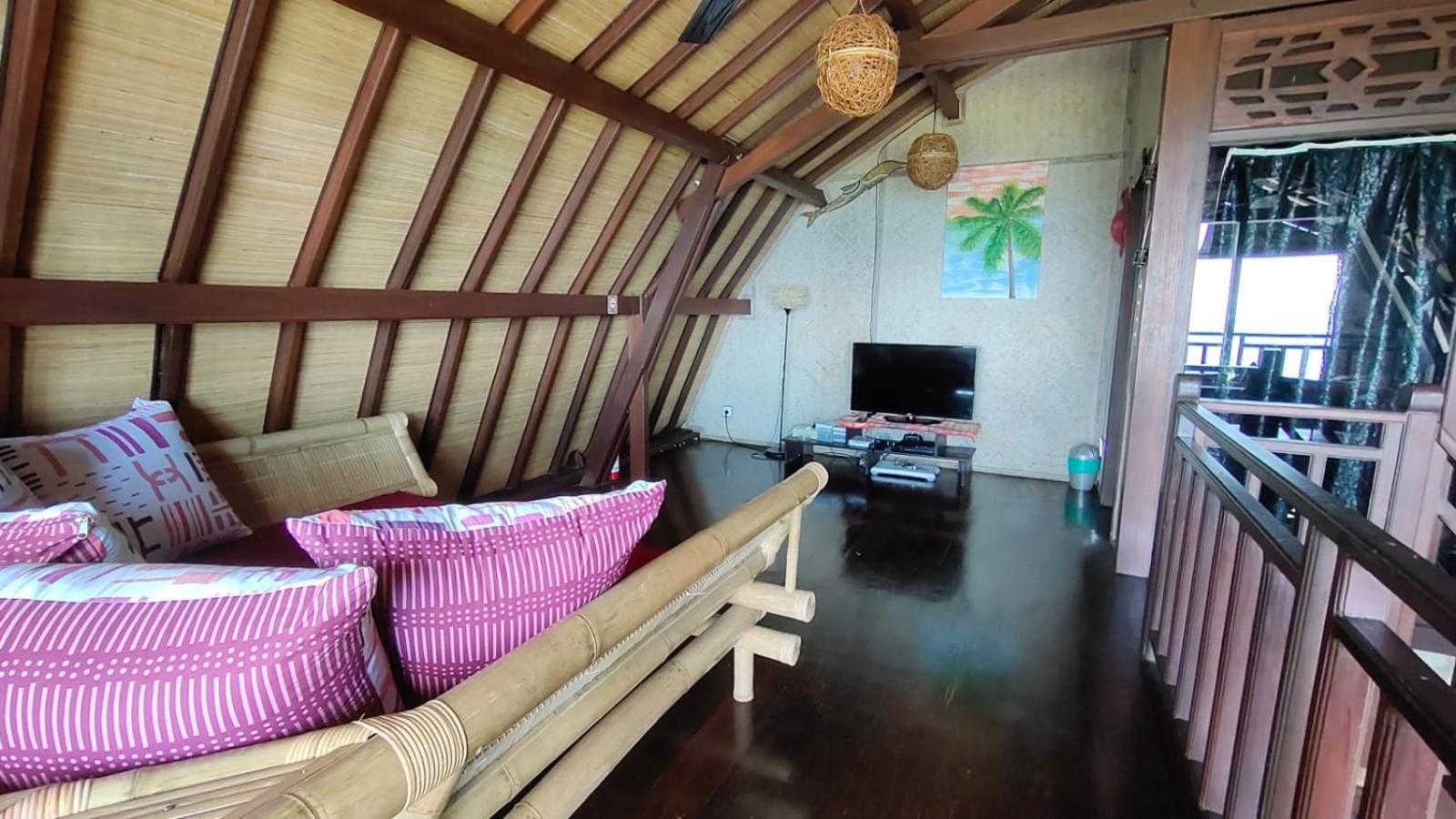 Umbrella Lombok Villa Senggigi
